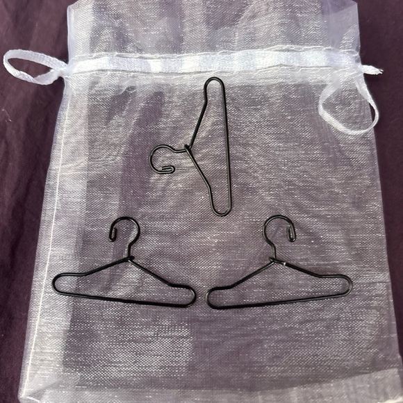 Maileg bundle LITTLE SISTER DANCE MOUSE Rose NWOT no daybed +3 tiny wire hangers - Picture 7 of 11